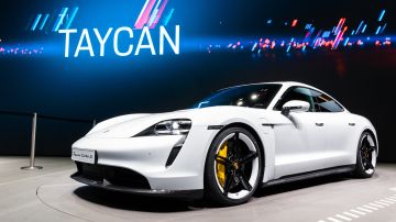 El Porsche Taycan es uno de los modelos eléctricos más elegantes del mercado