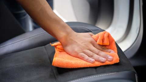 Atento a estos trucos para remover manchas empleando ingredientes caseros, prácticos y a la mano