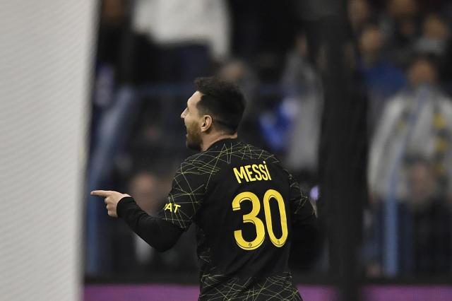 PSG subastará las camisetas de Lionel Messi, Neymar y Kylian Mbappé del partido contra el miles de dólares - La Opinión