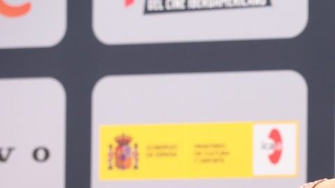 Michelle Rodríguez está causando furor en redes sociales tras posar con poca ropa.