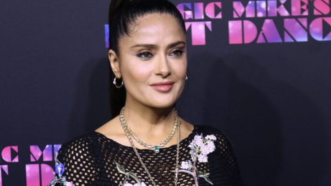 Salma Hayek brilló en la boda de Marc Anthony y Nadia Ferreira.