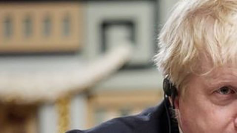 Guerra en Ucrania: Boris Johnson revela que Putin lo amenazó con lanzar un misil en una conversación previa al conflicto