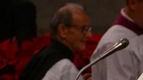 Papa Francisco pide el fin de la violencia en Perú