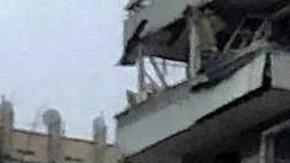 Un edificio de apartamentos alcanzado por los misiles rusos en Dnipro.