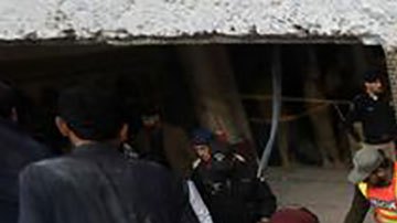 Sube a 83 la cifra de muertos por ataque a mezquita en Pakistán