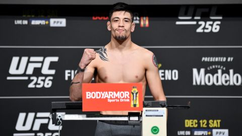 Brandon Moreno buscará una victoria en el UFC 283.