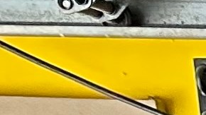 Aniceto "Cheto" Polanco junto con su familia cuando hacia el pan desde el garaje de su casa. (Araceli Martínez/La Opinión)