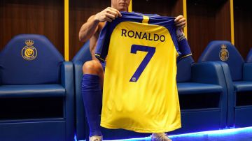 Cristiano Ronaldo con su camiseta del Al Nassr.