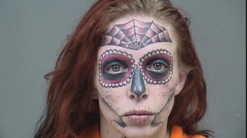 Dramático cambio de vida para mujer que se quitó el tatuaje facial al que fue obligada por su tóxico novio