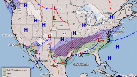 Tormenta invernal que azota el sureste de Estados Unidos deja más de 1,000 vuelos cancelados