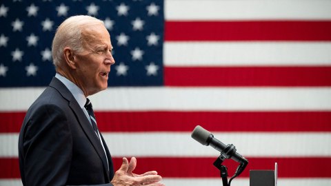 Joe Biden promociona en Nueva York su apuesta por las infraestructuras