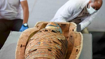 Arqueólogos podrían haber descubierto la momia egipcia "más antigua" hasta la fecha