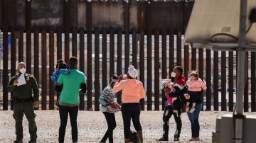 Republicanos buscan consenso en el Congreso sobre ley que restringiría la entrada de migrantes al país