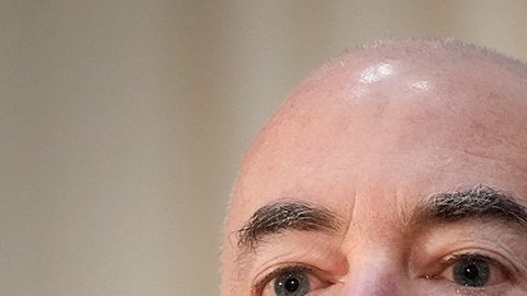 Alejandro Mayorkas defiende programa migratorio humanitario impulsado por Joe Biden