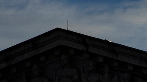 La Corte Suprema rechazó una petición de republicanos sobre la regla de carga pública de Trump.