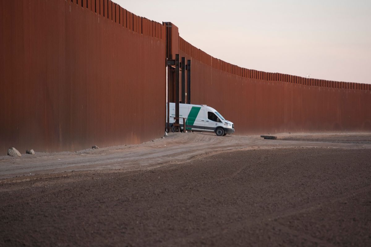 La Patrulla Fronteriza informó que llegaron menos inmigrantes a las frontera sur en diciembre.