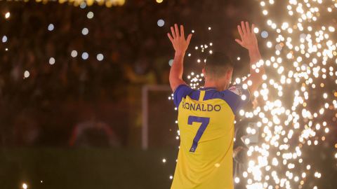 Cristiano Ronaldo durante su presentación como nuevo futbolista del Al-Nassr.