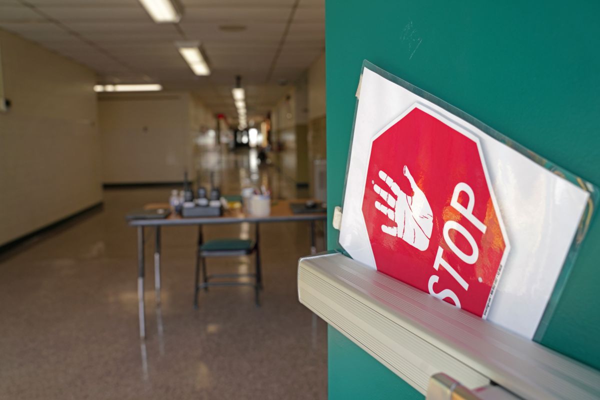 Virginia school district announces metal detectors in schools after 6-year-old boy shot teacher