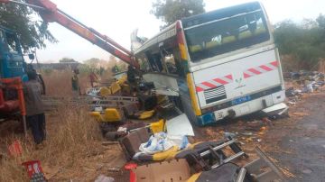 Choque de dos autobuses en Senegal deja 40 muertos y 78 heridos