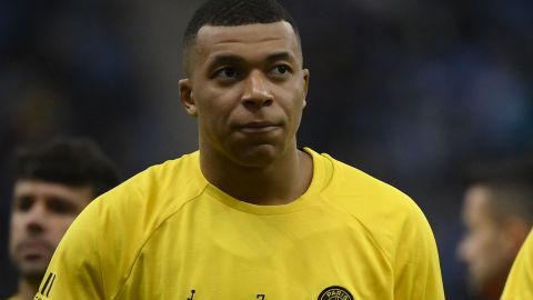 Kylian Mbappé en un entrenamiento con el PSG en Arabia Saudita.