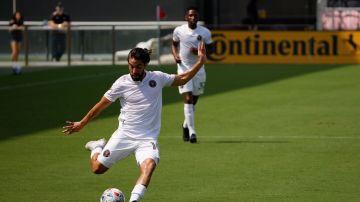 Rodolfo Pizarro jugando con Inter Miami en el 2021.