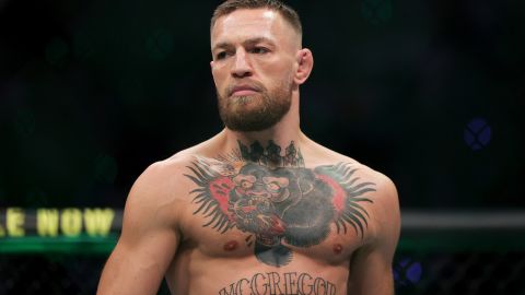 Conor McGregor antes de su combate contra Dustin Poirier.