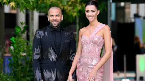 Dani Alves y Joana Sanz.