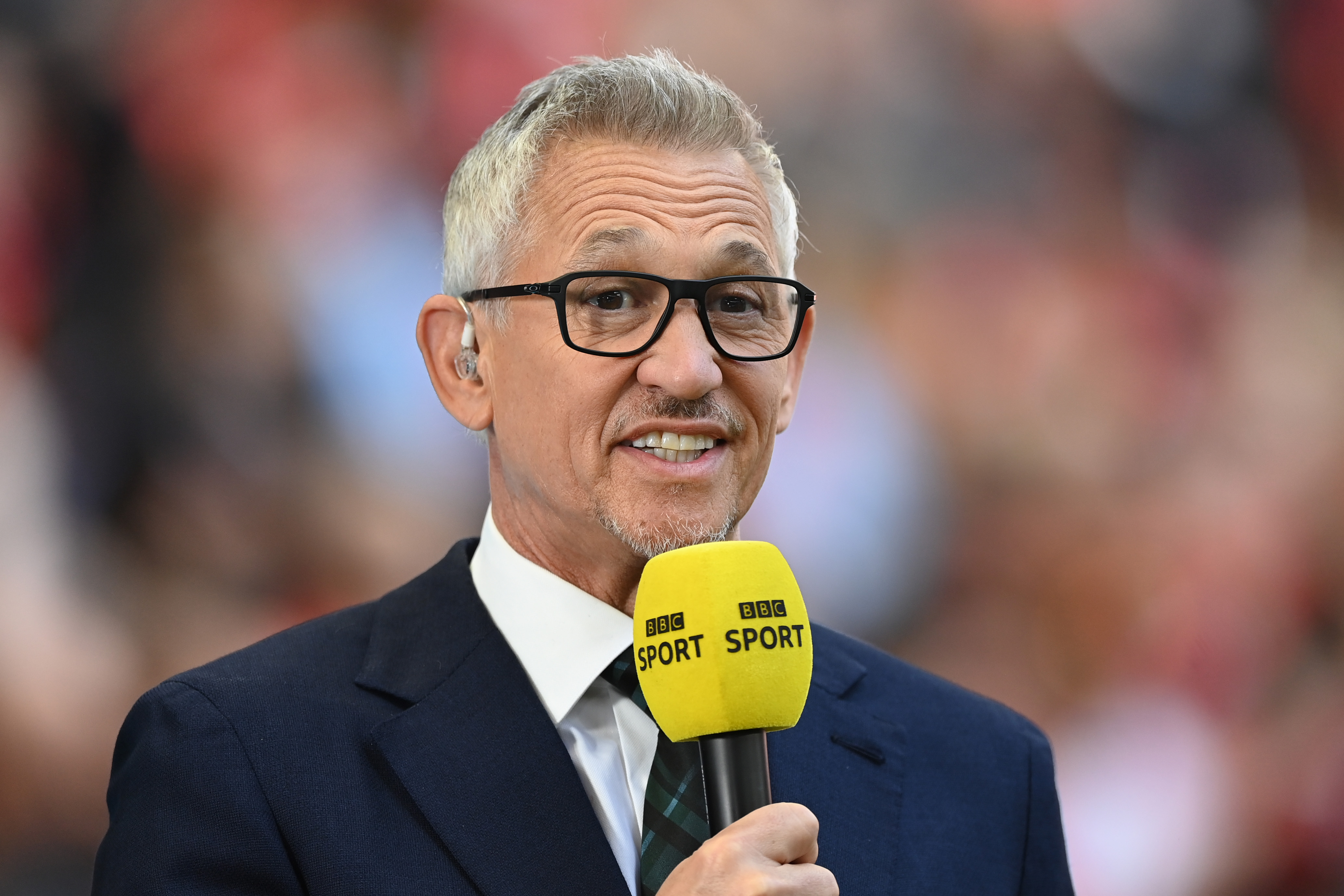 Gary Lineker Fue ‘troleado’ En Plena Transmisión En Vivo Con El Famoso ...