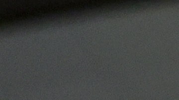 Darius Miles (D) exjugador de Alabama en diciembre 2022.