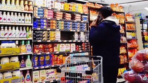 Uno de los beneficios que terminan es el del suplemento de $95 para cupones de alimentos EBT-SNAP.