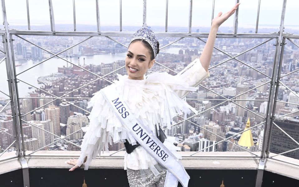 La Miss Universo, R’Bonney Gabriel, renuncia a su corona como Miss USA