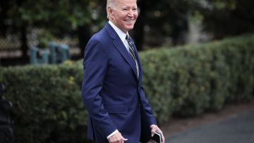 Joe Biden recorre las zonas devastadas por tormentas en California