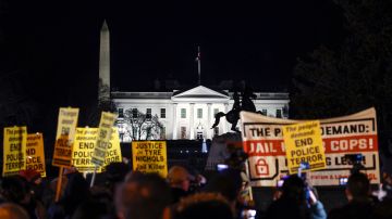 Una protesta contra el asesinato policial de Tire Nichols cerca de la Casa Blanca el 27 de enero de 2023.