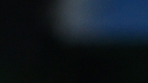 Karim Benzema, incrédulo porque su equipo no pudo superar el muro defensivo.