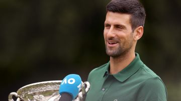Novak Djokovic ofreciendo declaraciones a los medios.