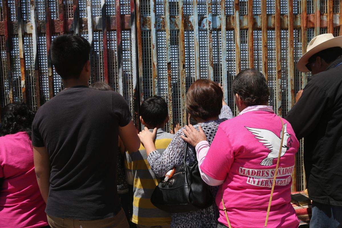 El Parque de la Amistad era el único lugar en la frontera donde las familias podían hablar a través de la barrera.