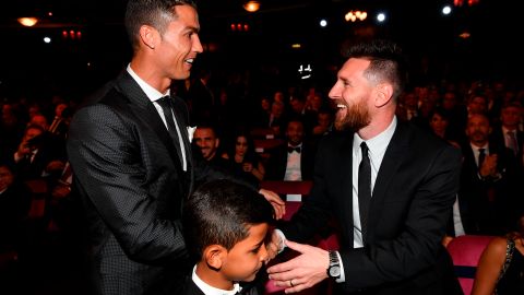 CR7 y "La Pulga" acapararon los galardones europeos de los últimos años.