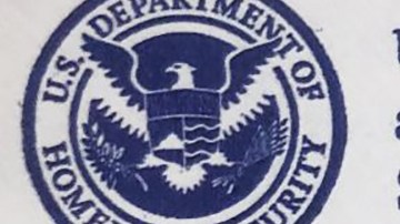 El costo para obtener una Green Card podría ser más alto.