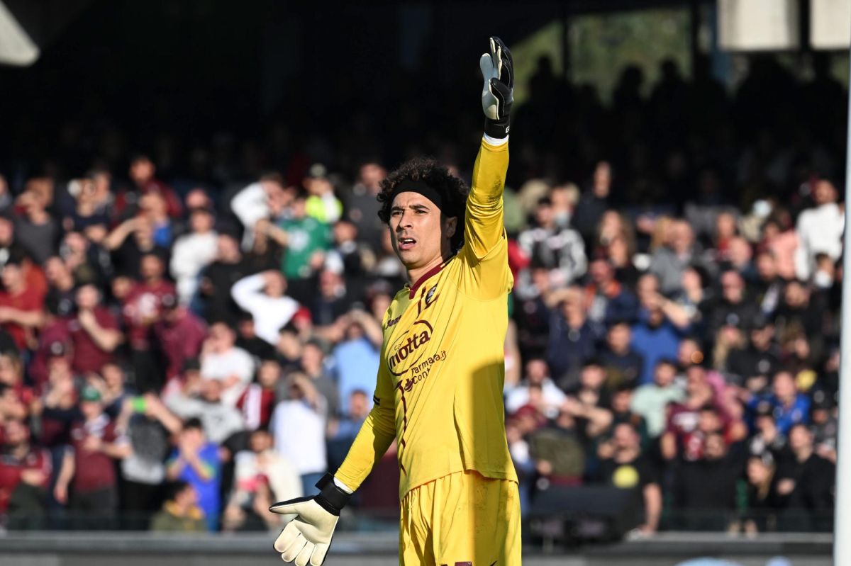 Guillermo ‘Memo’ Ochoa’s Salernitana has up to five names to get his new coach after a heavy defeat