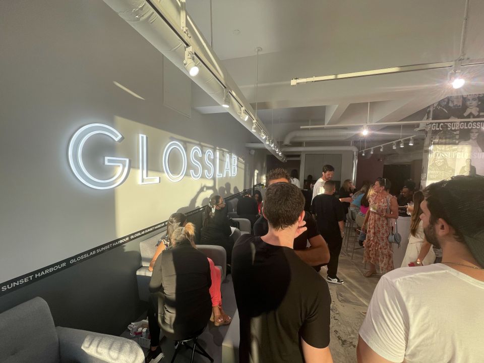 Glosslab abre una nueva franquicia en Miami La Opinión