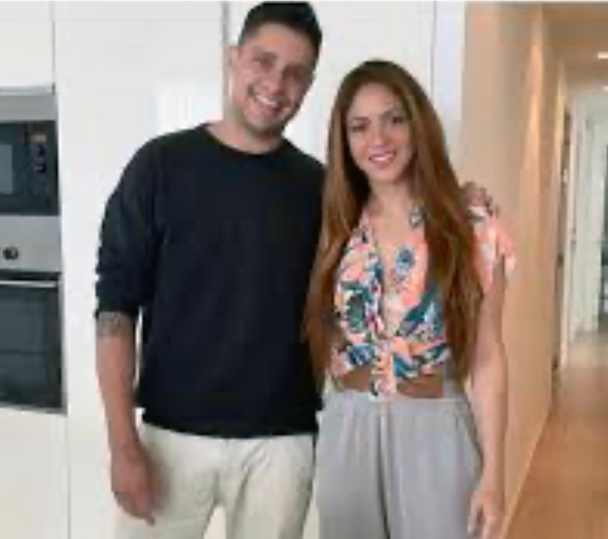 Shakira junto al chef que la abandonó por Piqué.