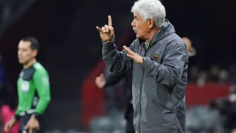 Ricardo Ferretti viene de sufrir en su último ciclo con Juárez FC.