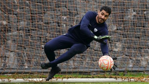 Gil Alcalá, exportero de Pumas UNAM.