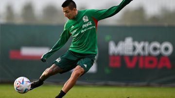 'Piojo' Alvarado, jugador de Chivas durante el entrenamiento de México.