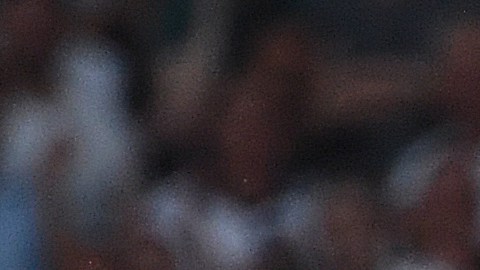 Kinsey Wolanksi frente a Robertson cuando saltó al terreno de juego en la final de Champions de 2019.