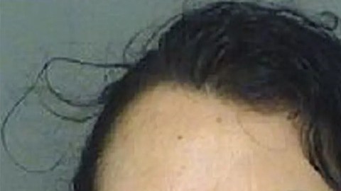 Madre e hijo hispanos acusados de dirigir un burdel de niñas menores de 15 años desde su casa