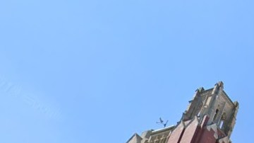 La secundaria se encuentra en Rhode Island.