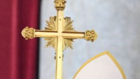 El papa Francisco presidió el funeral de su predecesor Benedicto XVI.