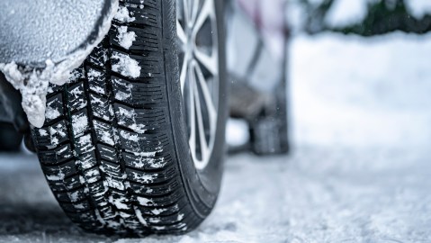 Conoce por qué la presión de los neumáticos se reduce en invierno