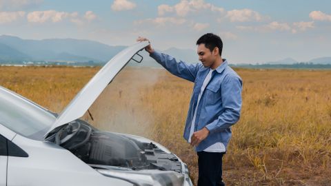 Conoce las señales que emite tu coche cuando algo malo está a punto de suceder con el motor